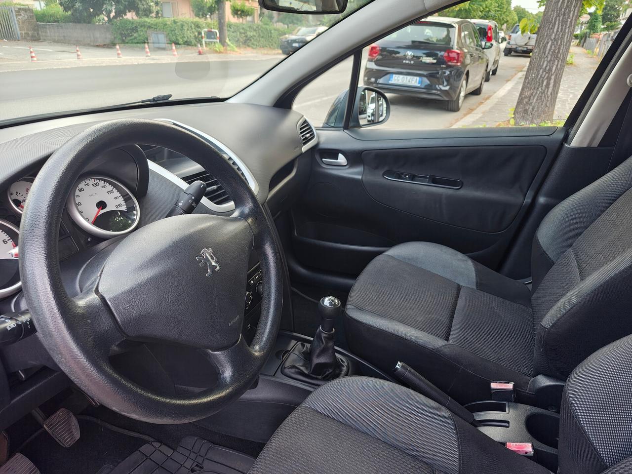 Peugeot 207 1.4 8V 75CV 5p. Energie Sport ECO GPL