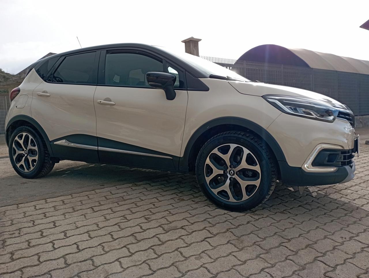 Renault Captur dCi Sport Edition2 FULL LED