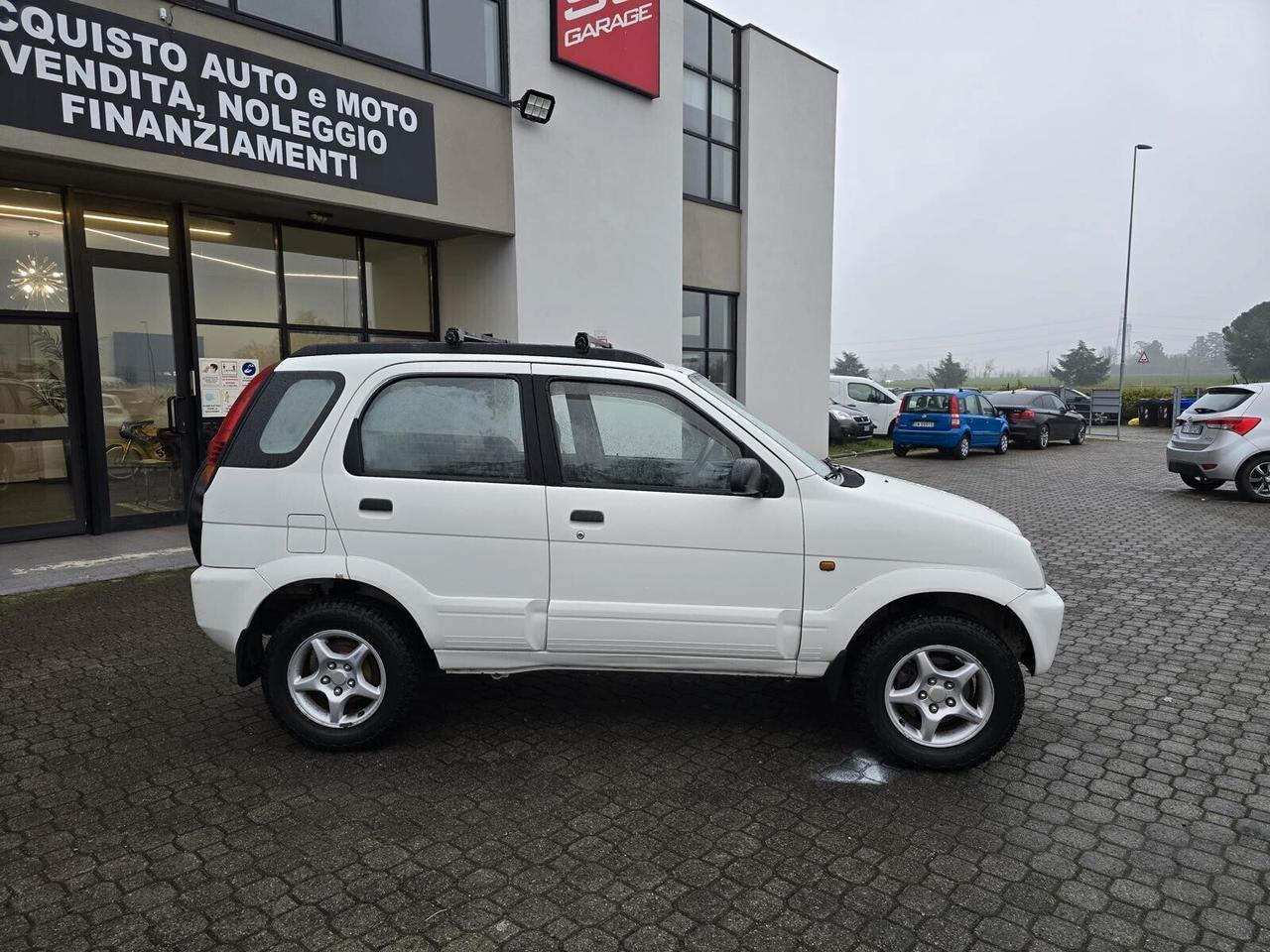 Daihatsu Terios 1.3i 4x4|CERCHI IN LEGA