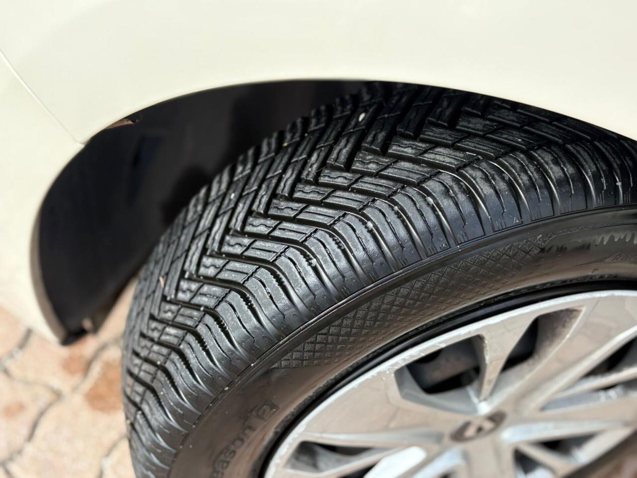 Renault Clio dCi 8V 75CV Start&Stop 5 porte Energy duel2