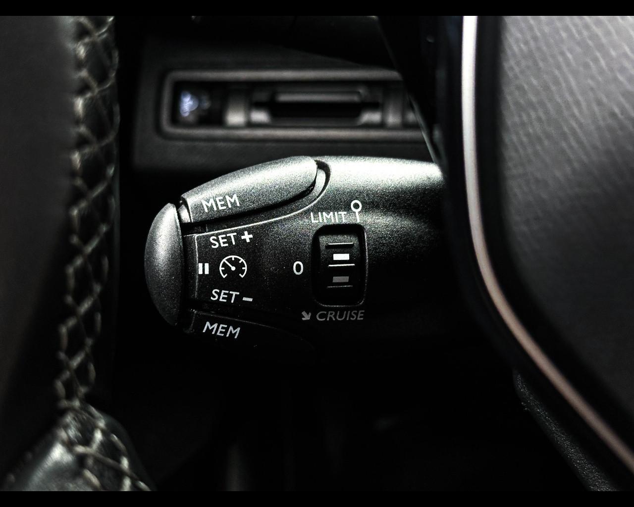 PEUGEOT 3008 2ª serie - 3008 PureTech Turbo 130 S&S Active