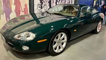 Jaguar XK8 4.2 Coupé