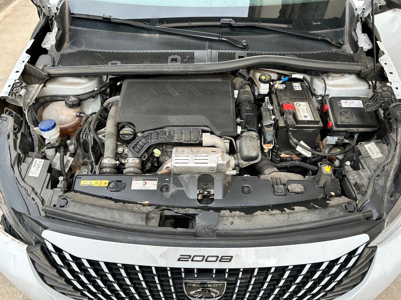 PEUGEOT 2008 1.2 Benzina 100CV - 2023 Incidentata
