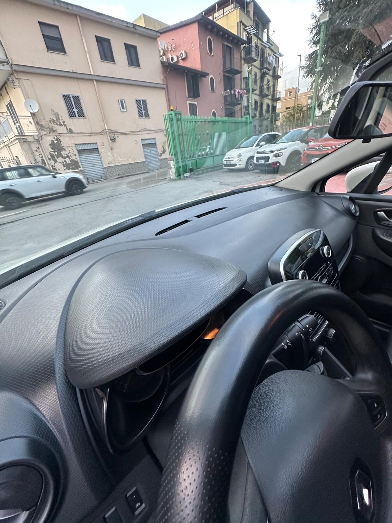 Renault Clio dCi 8V 75CV Start&Stop 5 porte Energy Zen