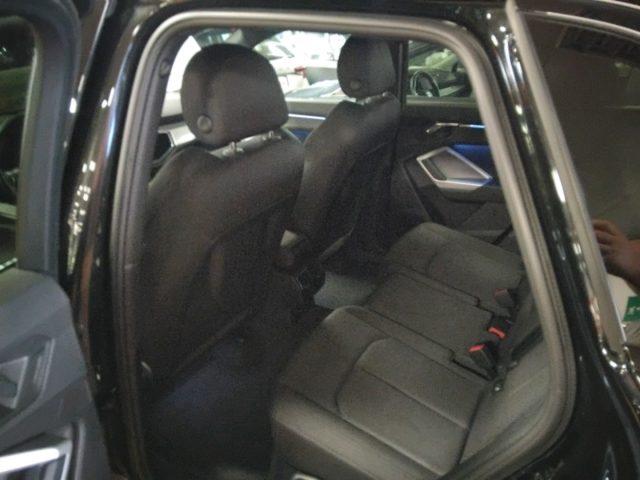 AUDI Q3 35 TDI S tr.Identity Black 20" FULL
