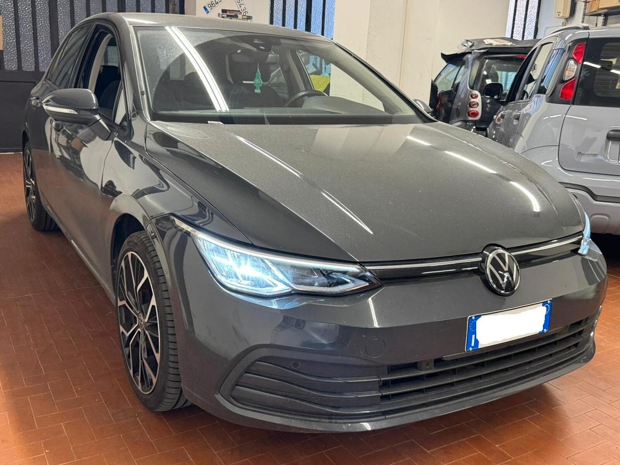 Volkswagen Golf 1.0 eTSI EVO DSG Life