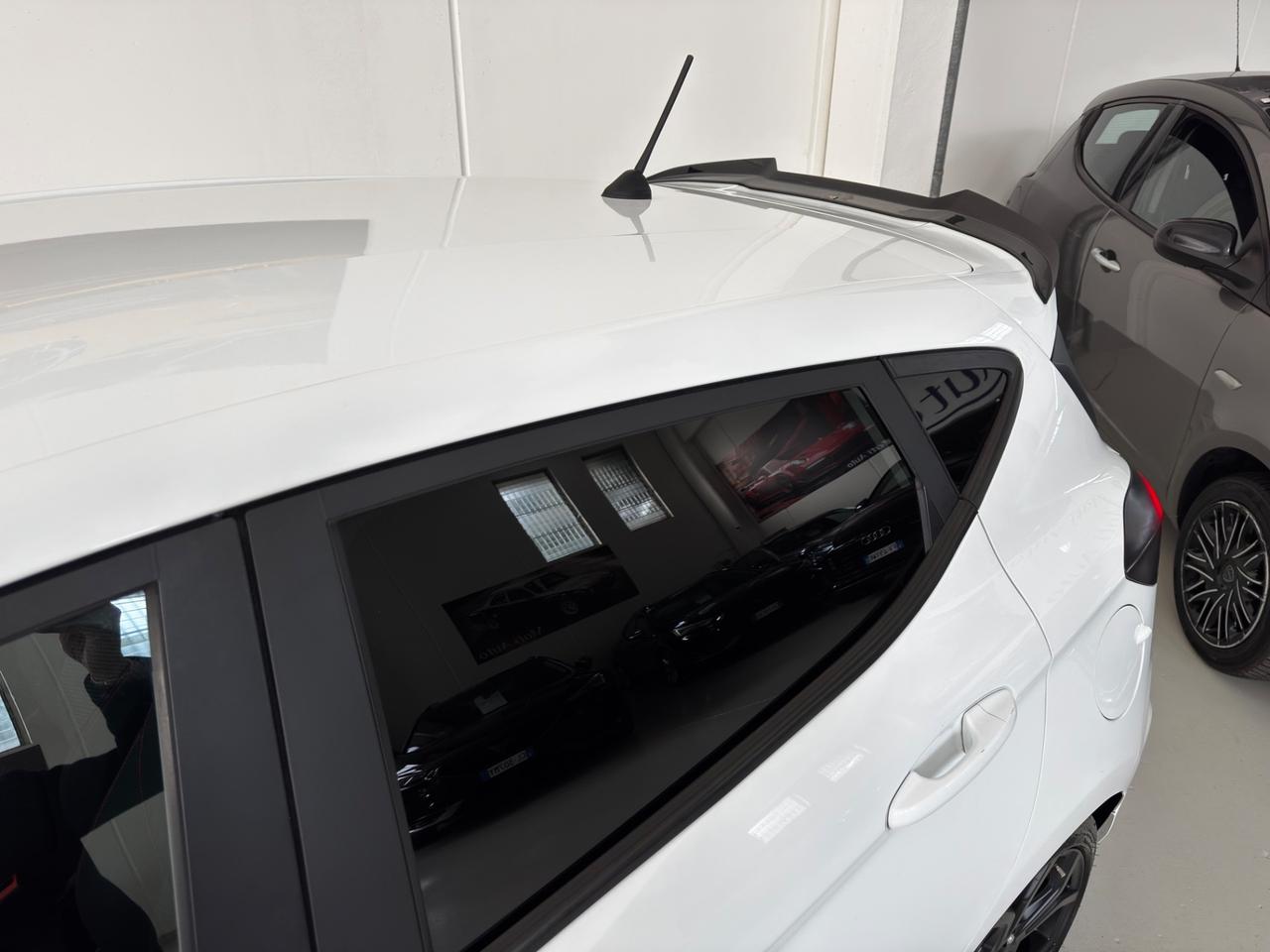 Ford Fiesta 1.0 Ecoboost 100 CV 5 porte ST-Line