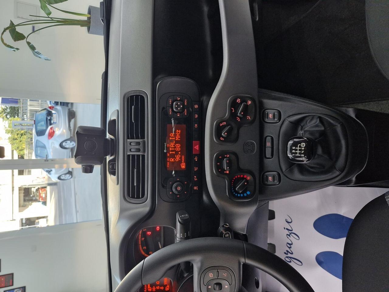 FIAT PANDA 1.0 FireFLY S&S Hybrid Full Optional