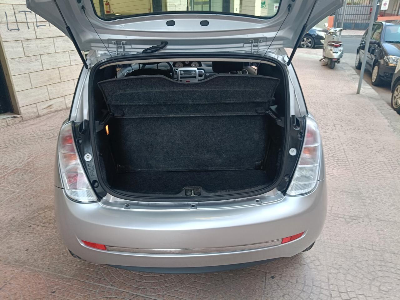 LANCIA YPSILON 1.2 DIVA-NEOPATENTATI-Euro 4790-