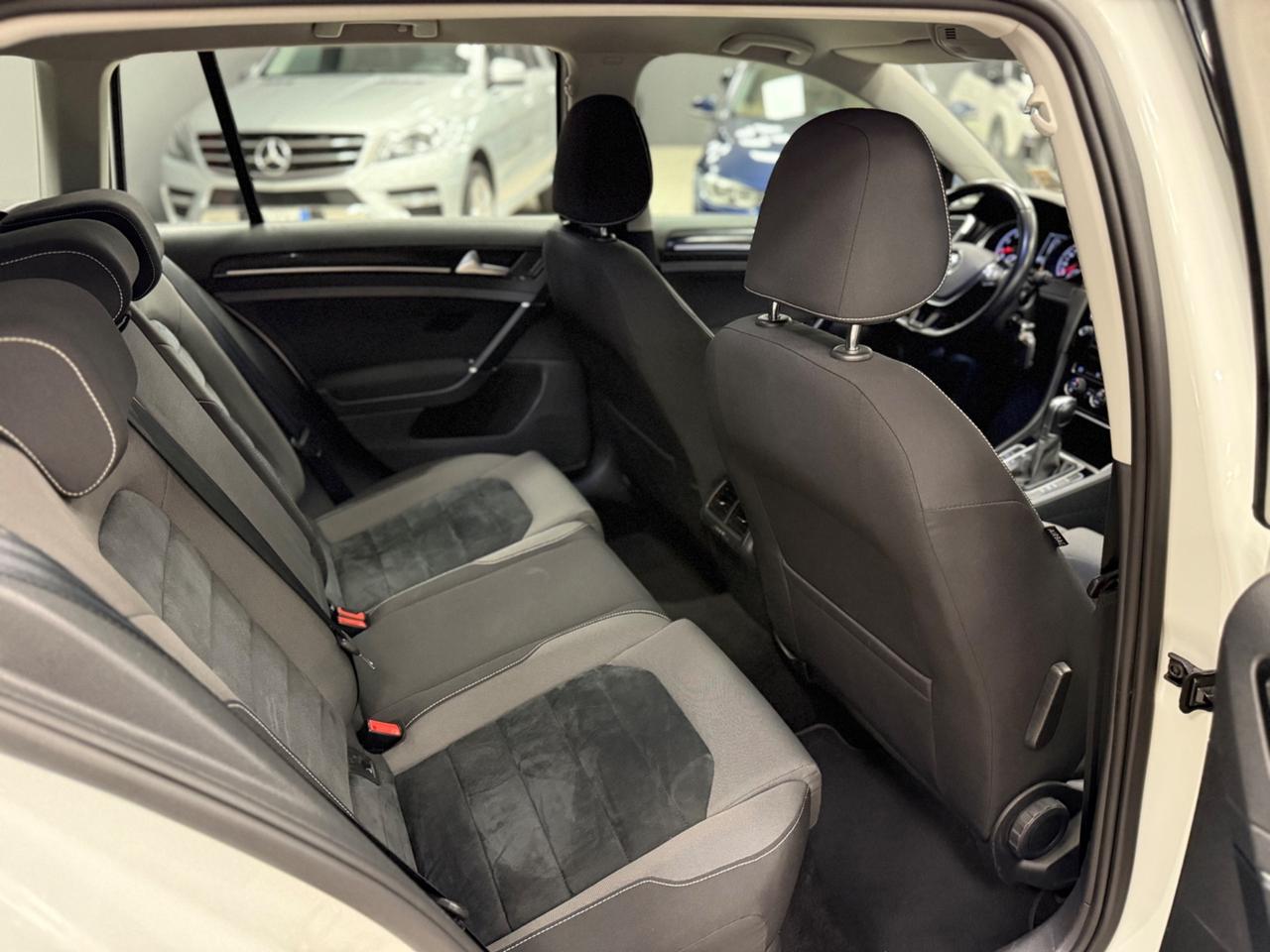 Volkswagen Golf Variant 1.4 TGI DSG Highline BlueMotion