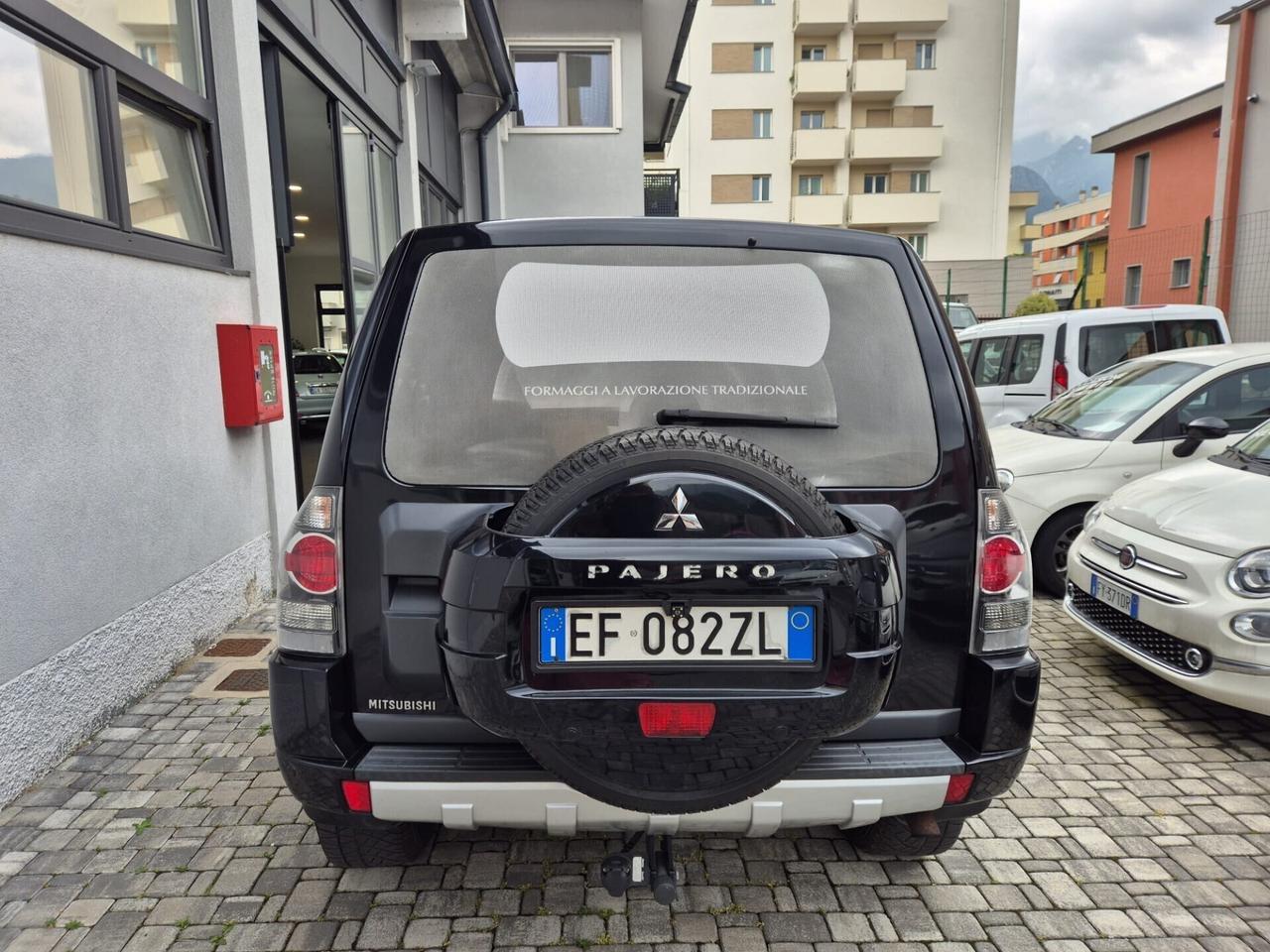 Mitsubishi Pajero 3.2 4X4 AUTOCARRO 2 POSTI