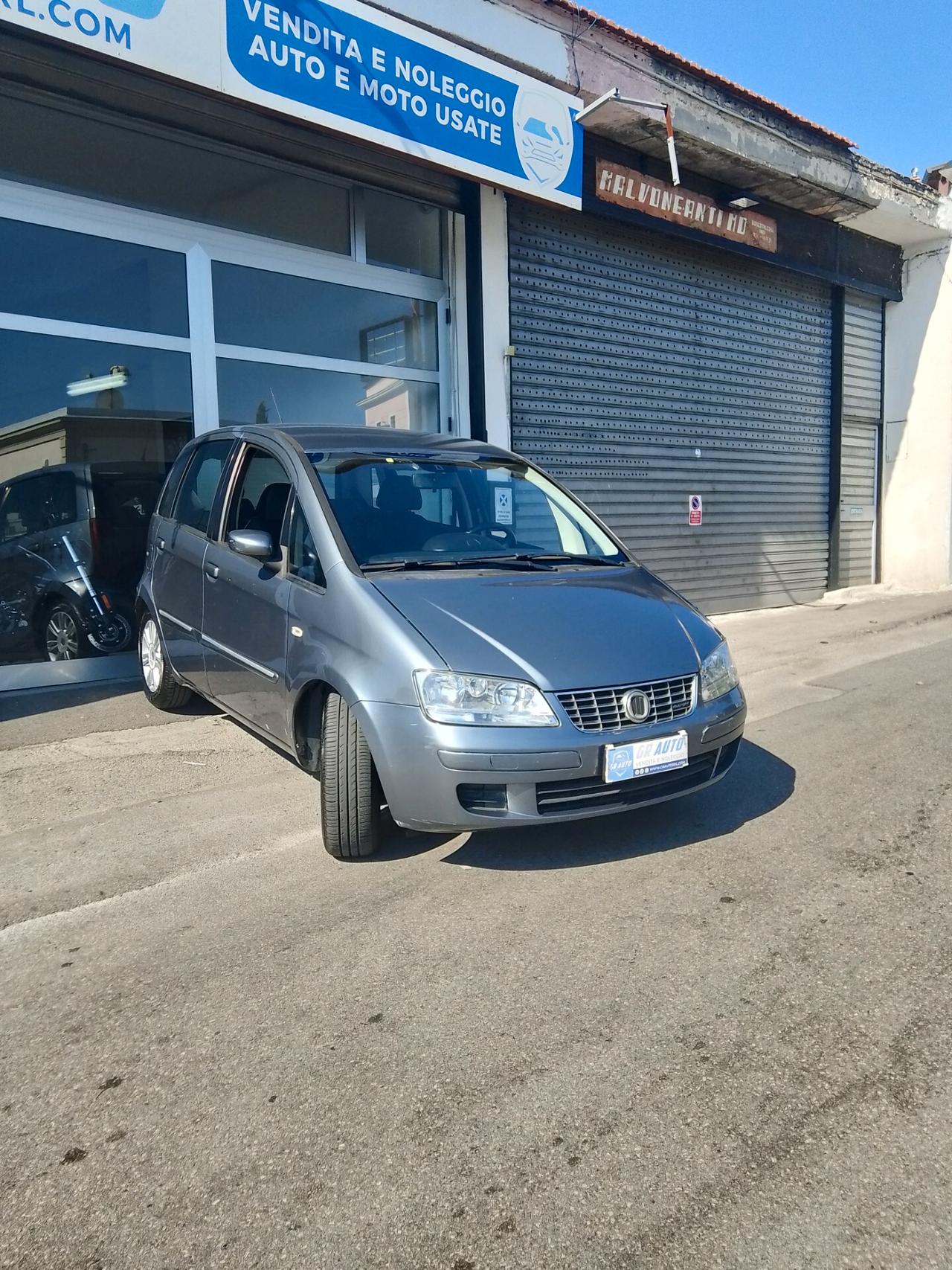 Fiat Idea 1.3 Multijet 16V 70 CV BlackEnergy AUTOMATICA