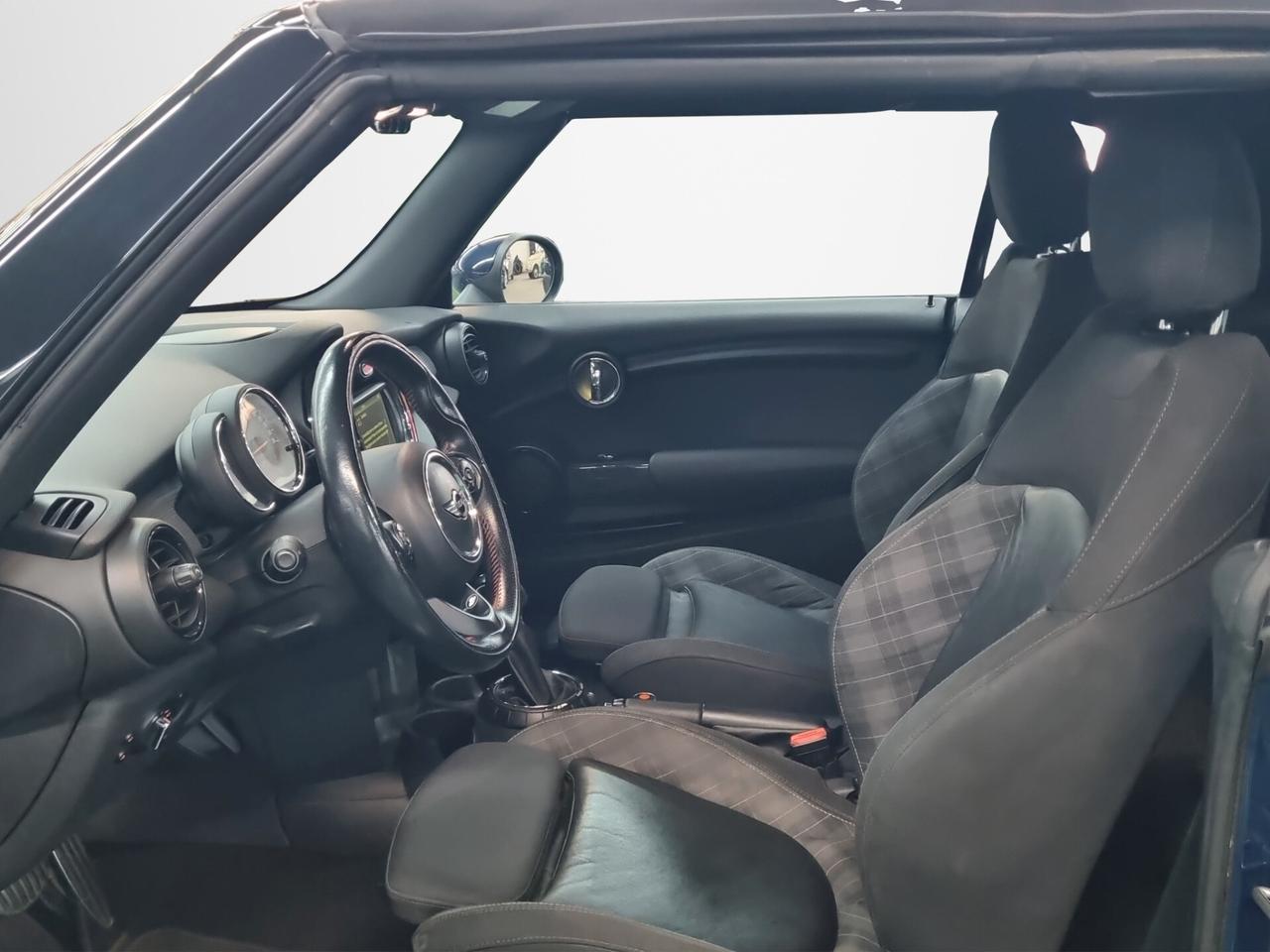 Mini 1.5 Cooper D Boost Cabrio AUTOMATICA