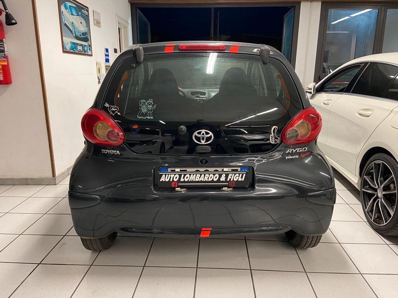 Toyota Aygo 1.0 12V VVT-i 5 porte Sol Connect