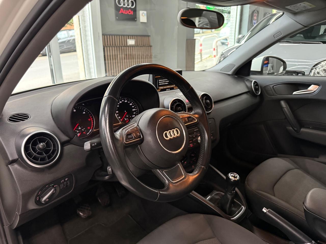 Audi A1 SPB 1.6 TDI S line Edition plus