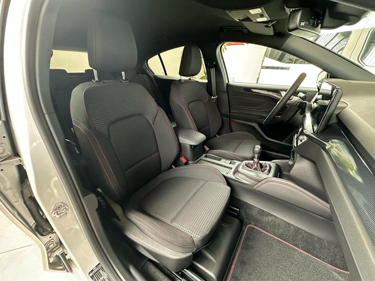 Ford Focus 1.0 EcoBoost Hybrid 125 CV 5p. ST-Line