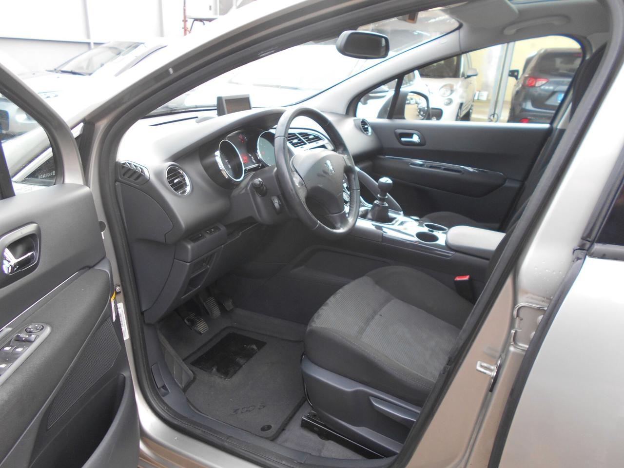 Peugeot 3008 1.6 HDi 112CV Tecno