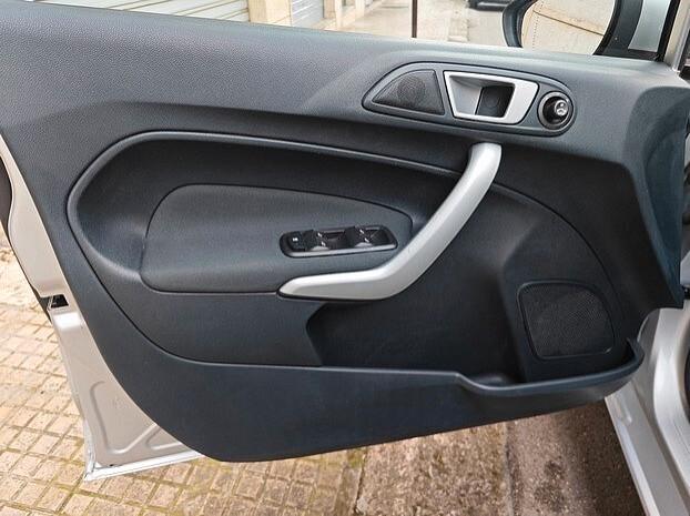 FORD Fiesta 1.2 Benzina 5 porte - 2012