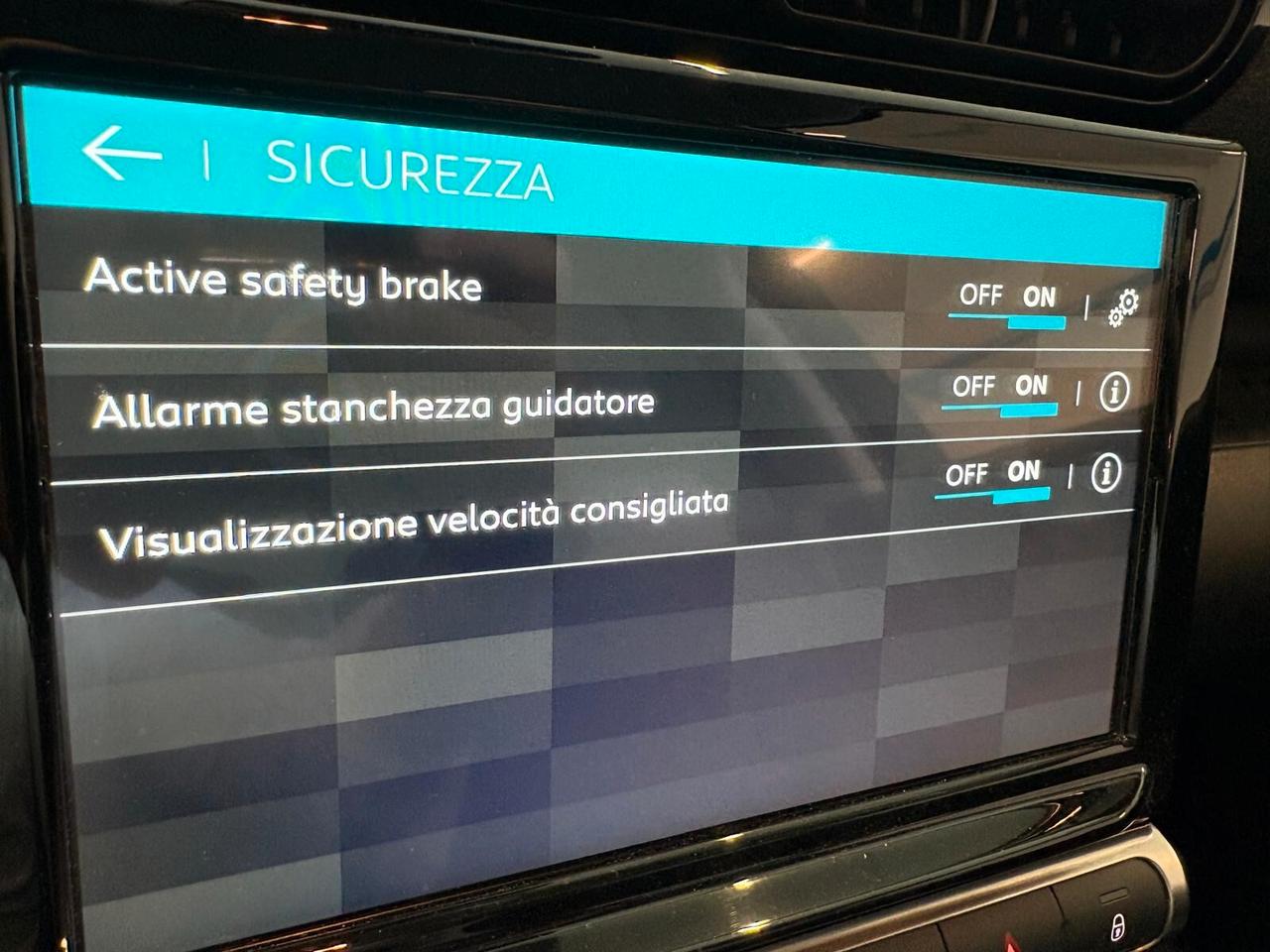 Citroen C3 Aircross SHINE PureTech 110 6mt SPOTICAR