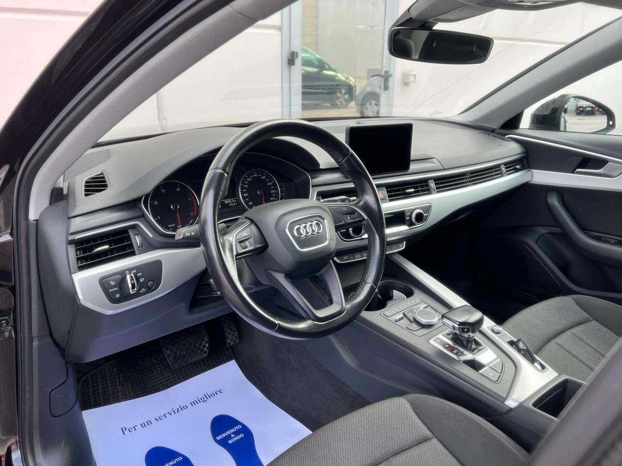Audi A4 2.0 TDI 150 CV S tronic Business Sport