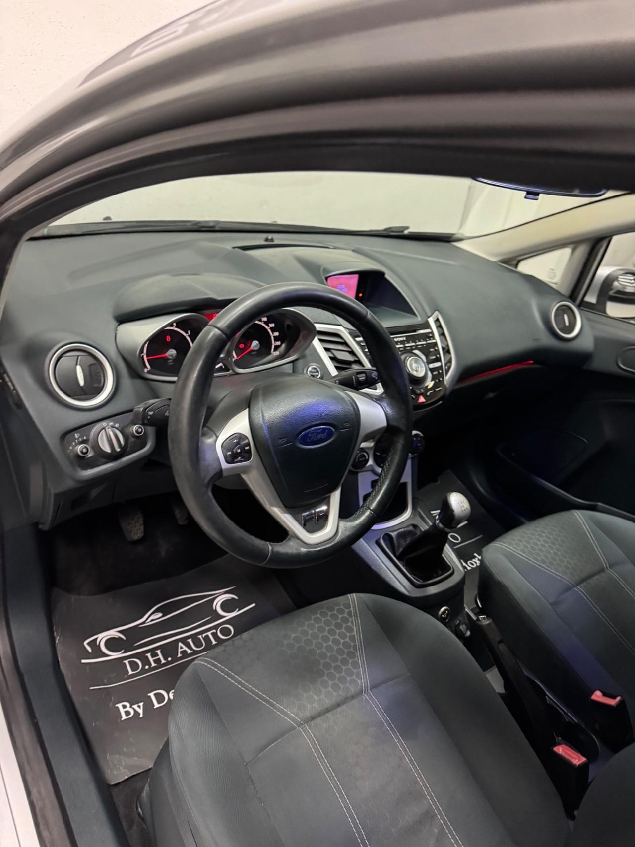 Ford Fiesta 1.4 5p. Bz.- GPL Titanium