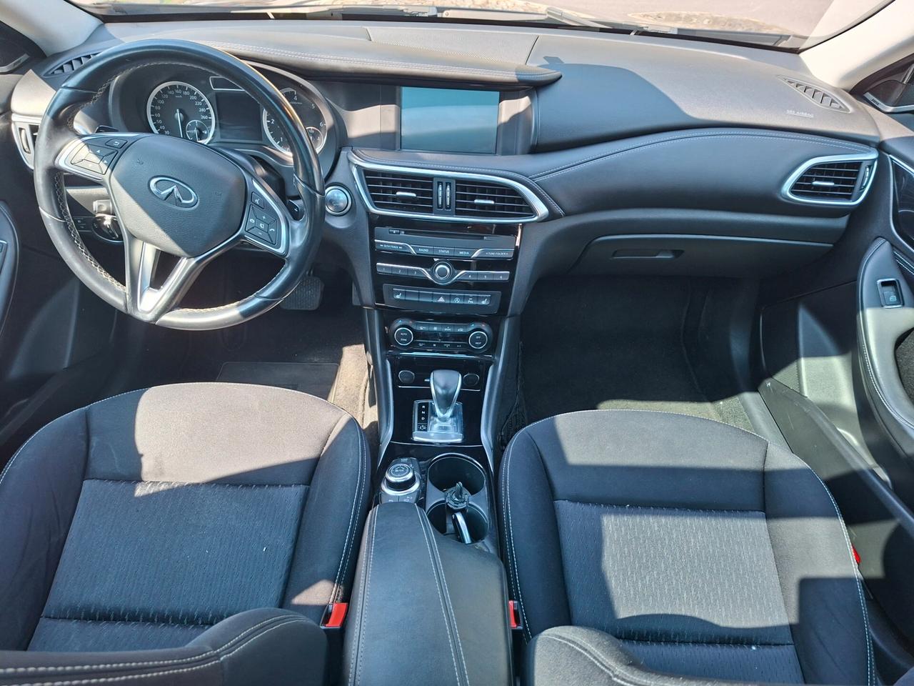 Infiniti QX30 2.2d AUTOMATICO / 4X4 / EURO 6