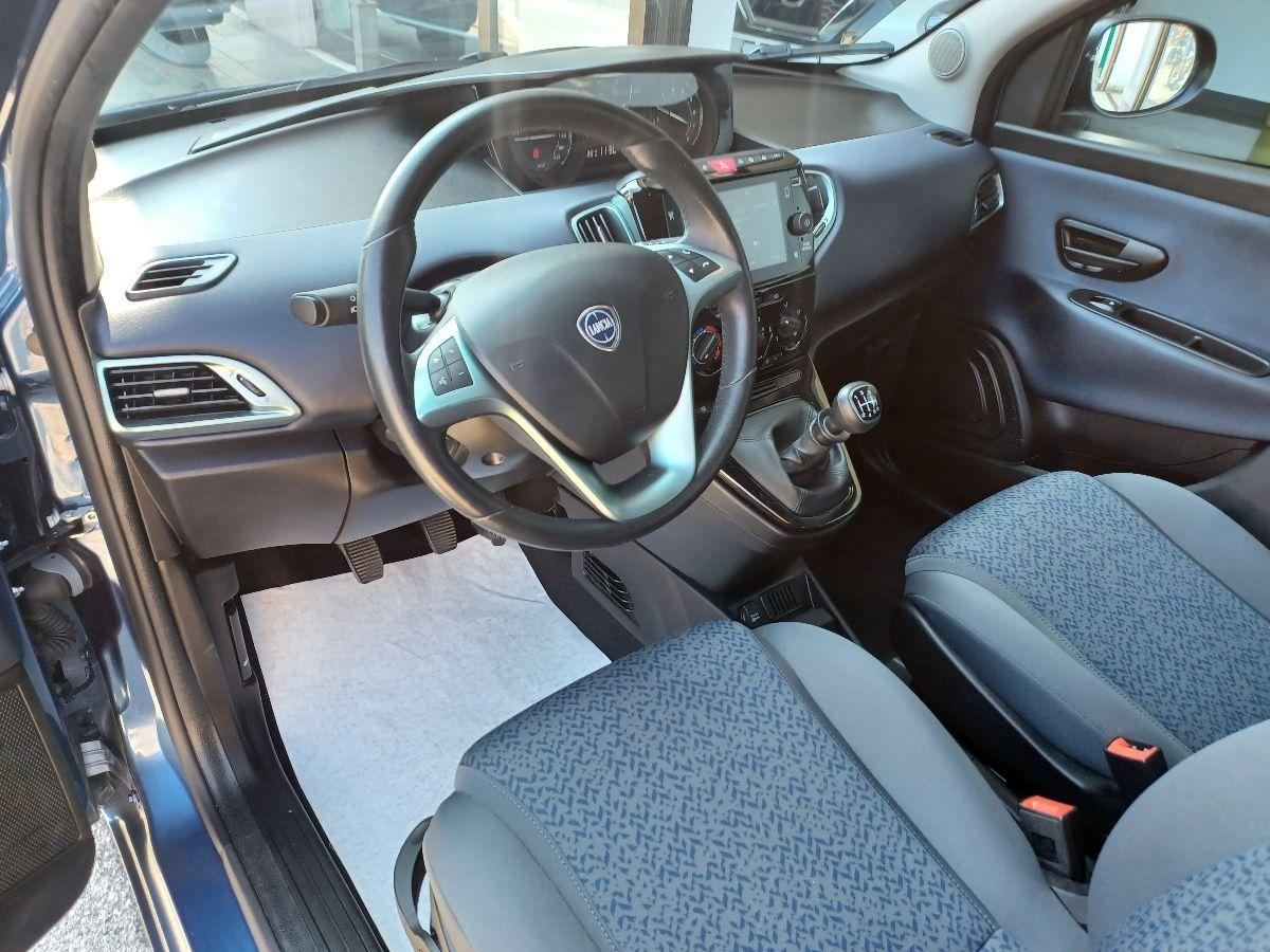 LANCIA - Ypsilon - 1.0 FireFly 5p. S&S Hybrid Oro