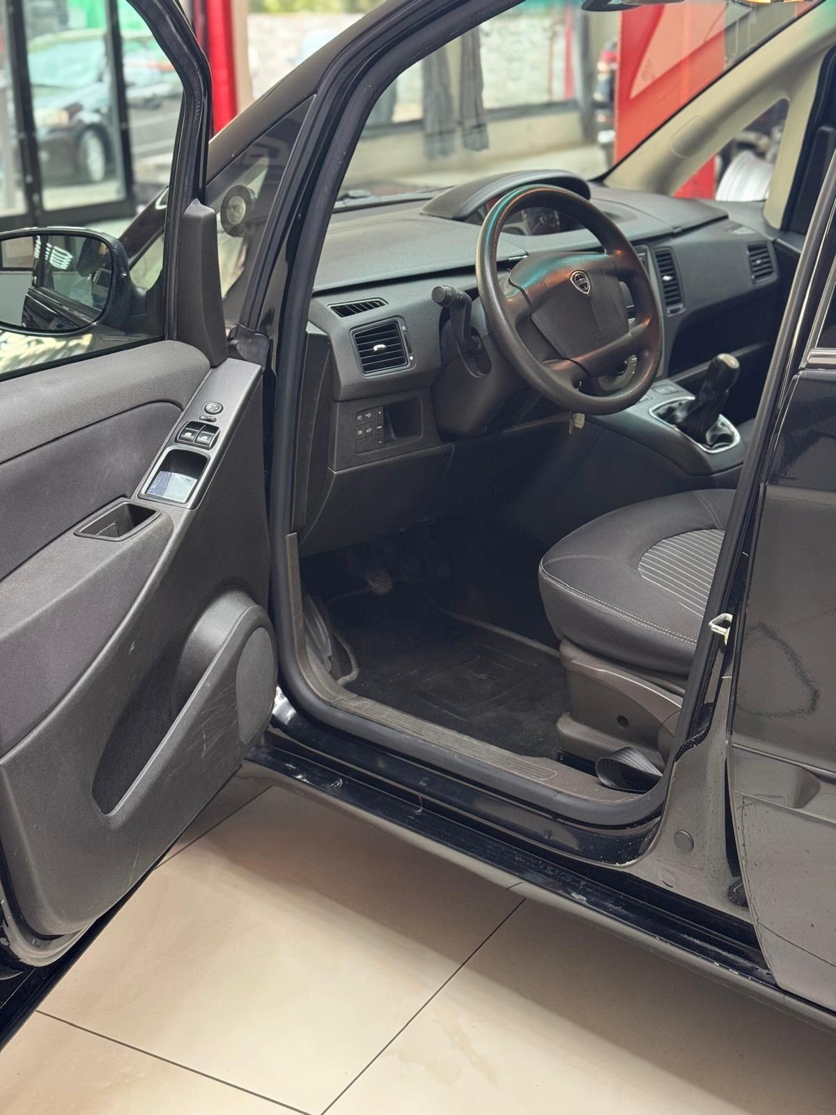 Lancia MUSA 1.3 Mjt 95 CV DFN Gold