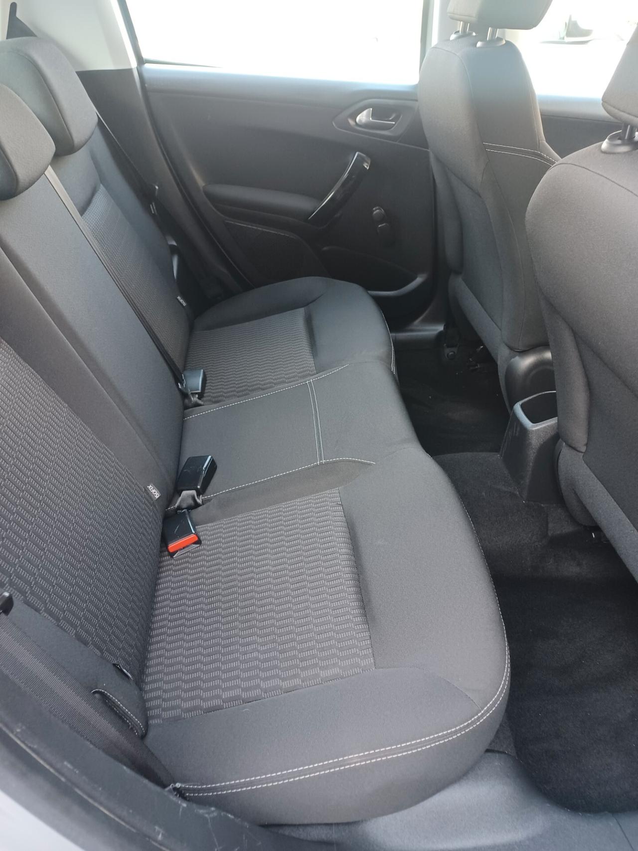 Peugeot 208 1.2 5 PORTE GPL ANNO 2016