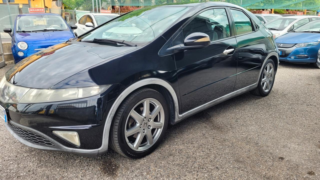 Honda Civic 2.2 i-CTDi 5p. Executive
