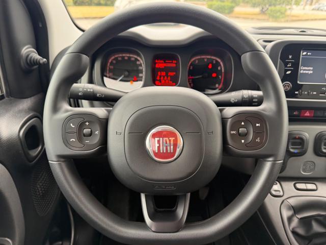 FIAT Panda 1.0 HYBRID CITY LIFE+CLIMATRONIC+SCHERMO+5POSTI