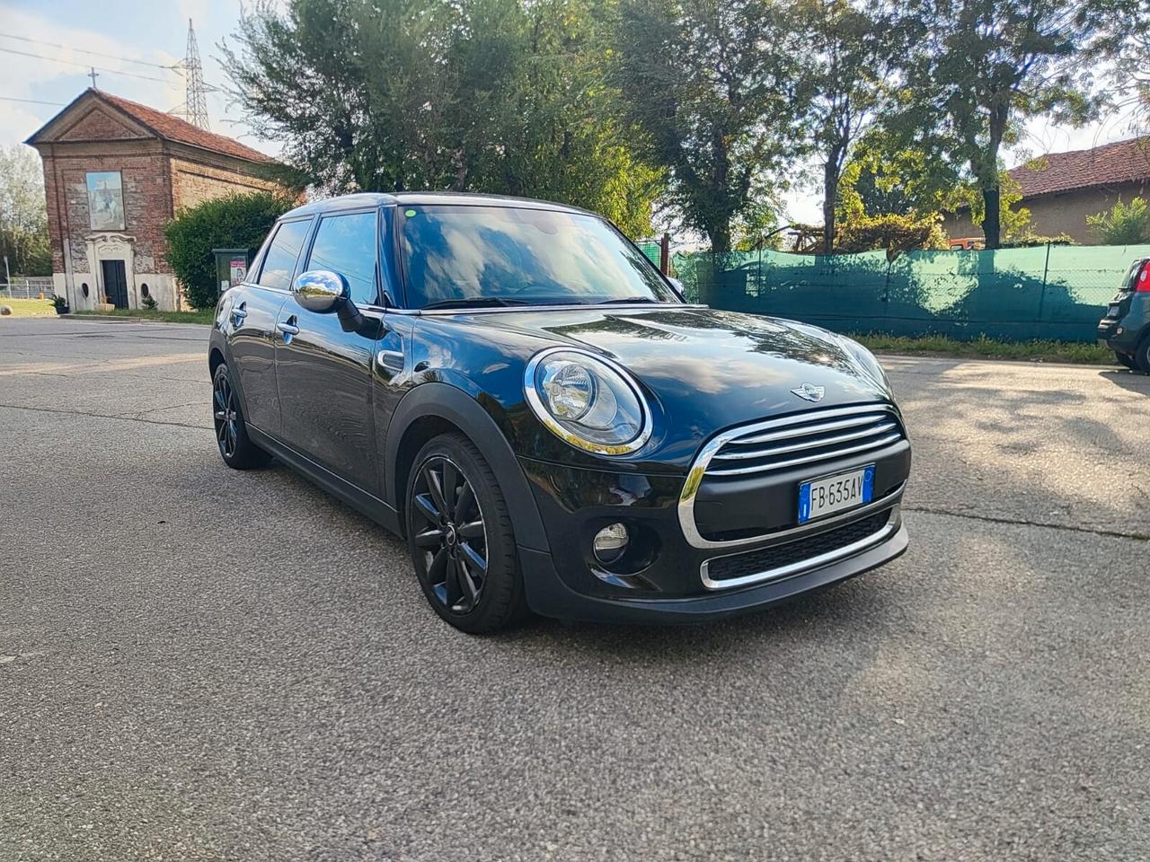 Mini 1.5 D 5 porte 65.000 KM