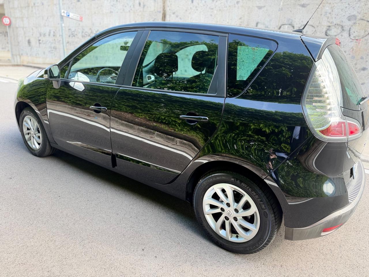 Renault Scenic 1.5 dCi 110CV ok neopatentati