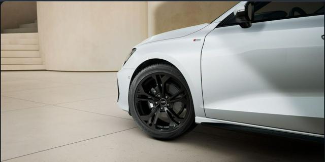 AUDI A3 SPB TFSI S LINE
