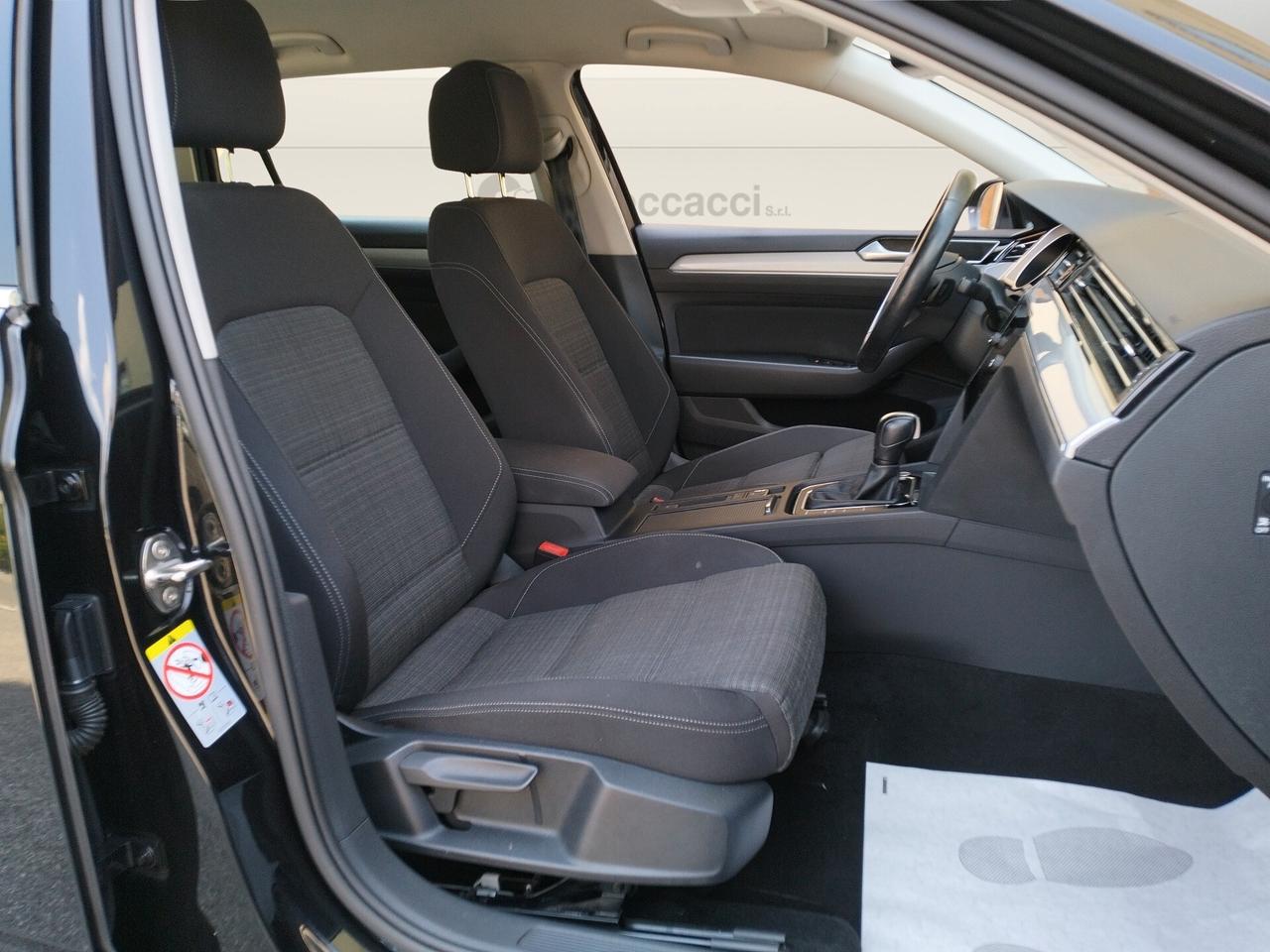 Volkswagen Passat Variant, VIII 2022 2.0 tdi Business 150cv dsg *IVA ESPOSTA*