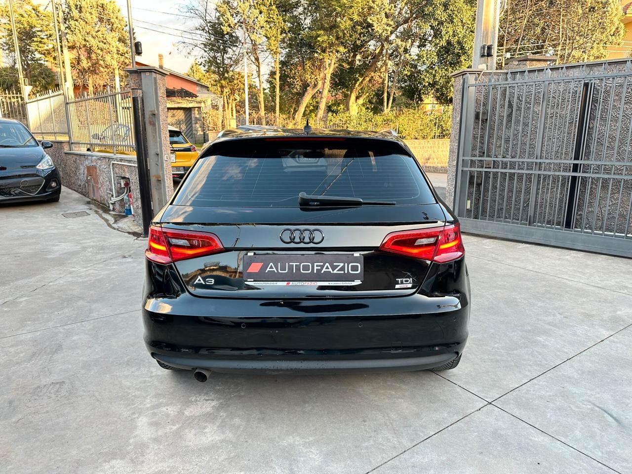 Audi A3 SPB 1.6 TDI 110 CV Black Edition