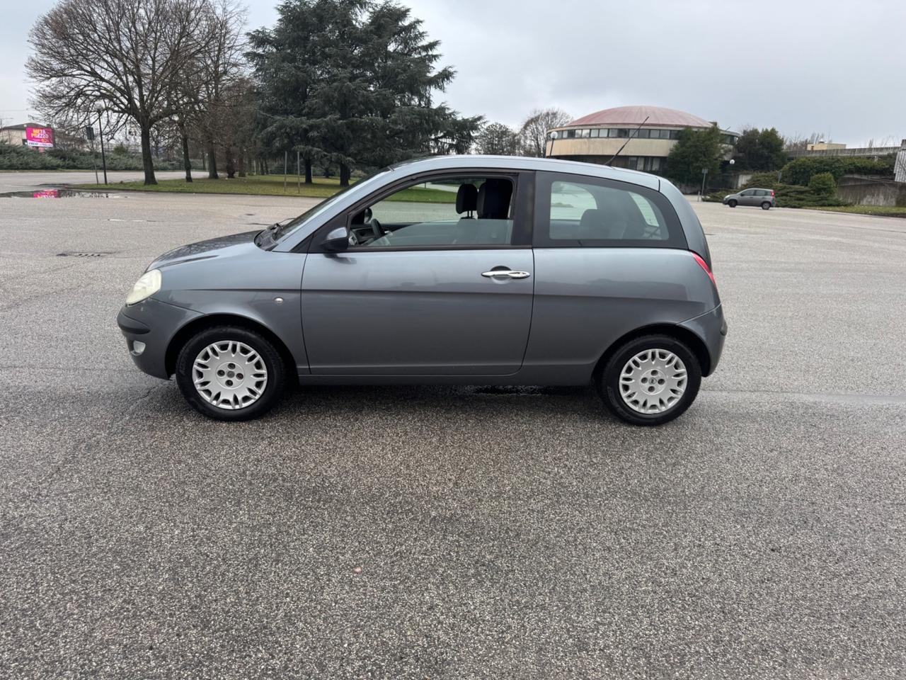 Lancia Ypsilon 1.2 Argento