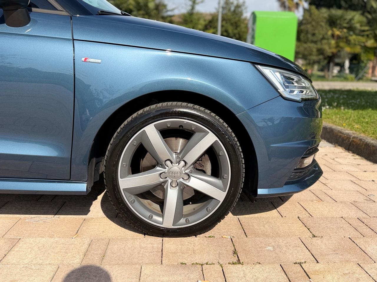 Audi A1 1.6 TDI 116 CV s line