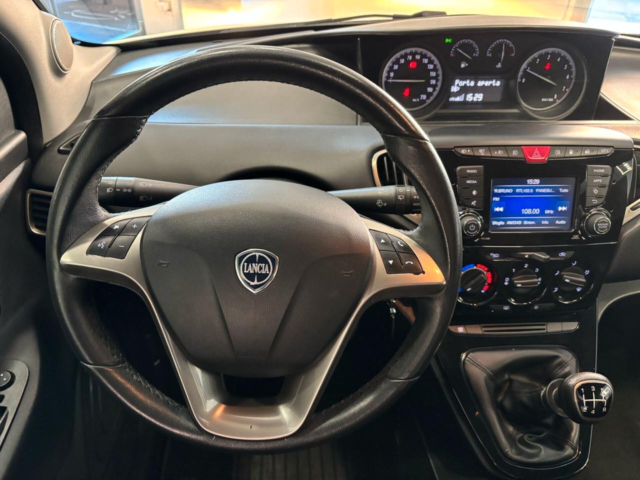Lancia Ypsilon 1.2 69 CV 5 porte GPL Ecochic Gold