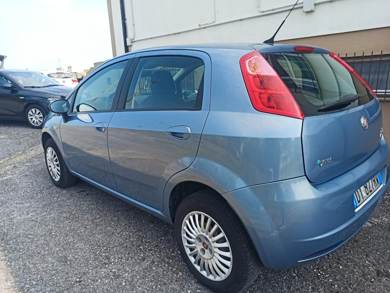 NEOPATENTATI metano GRANDE PUNTO finanziabile