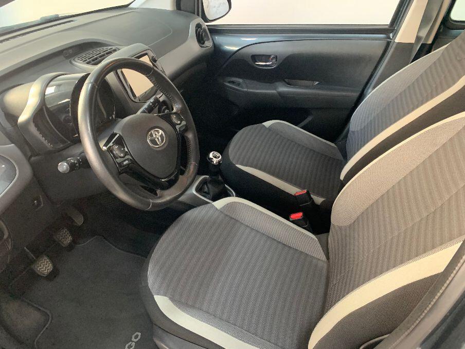 Toyota Aygo 1.0 VVT-i 69 CV 5 porte x-business