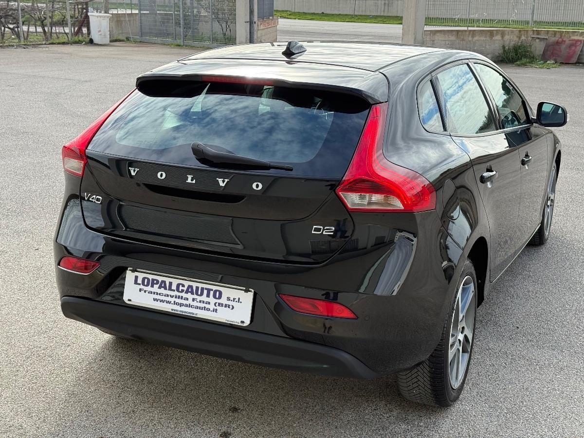 VOLVO - V40 - D2 Business