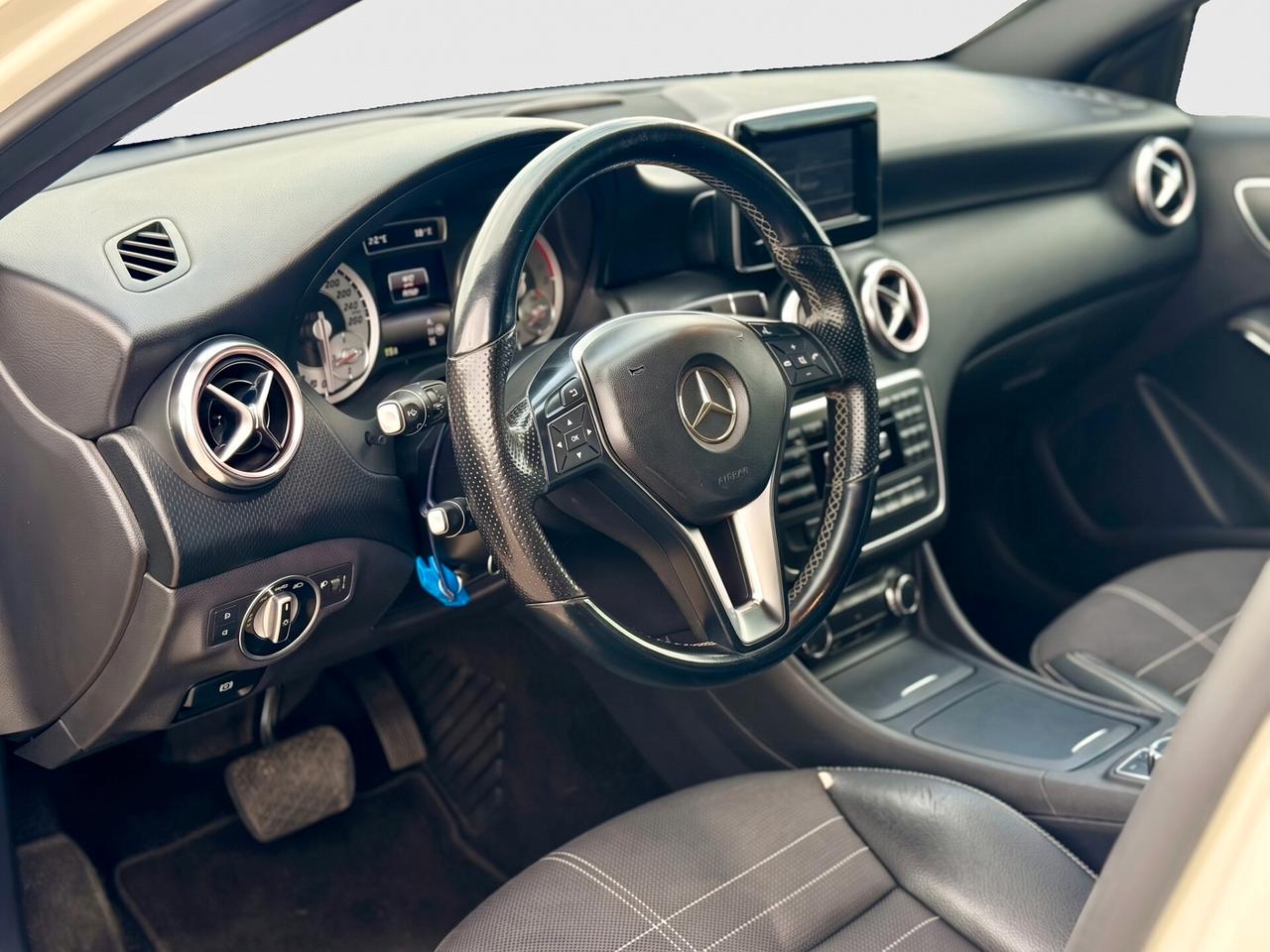 MERCEDES-BENZ A 180 EXECUTIVE AUTOMATICA — SEDILI SPORTIVI, PALETTE, CRUISE CONTROL