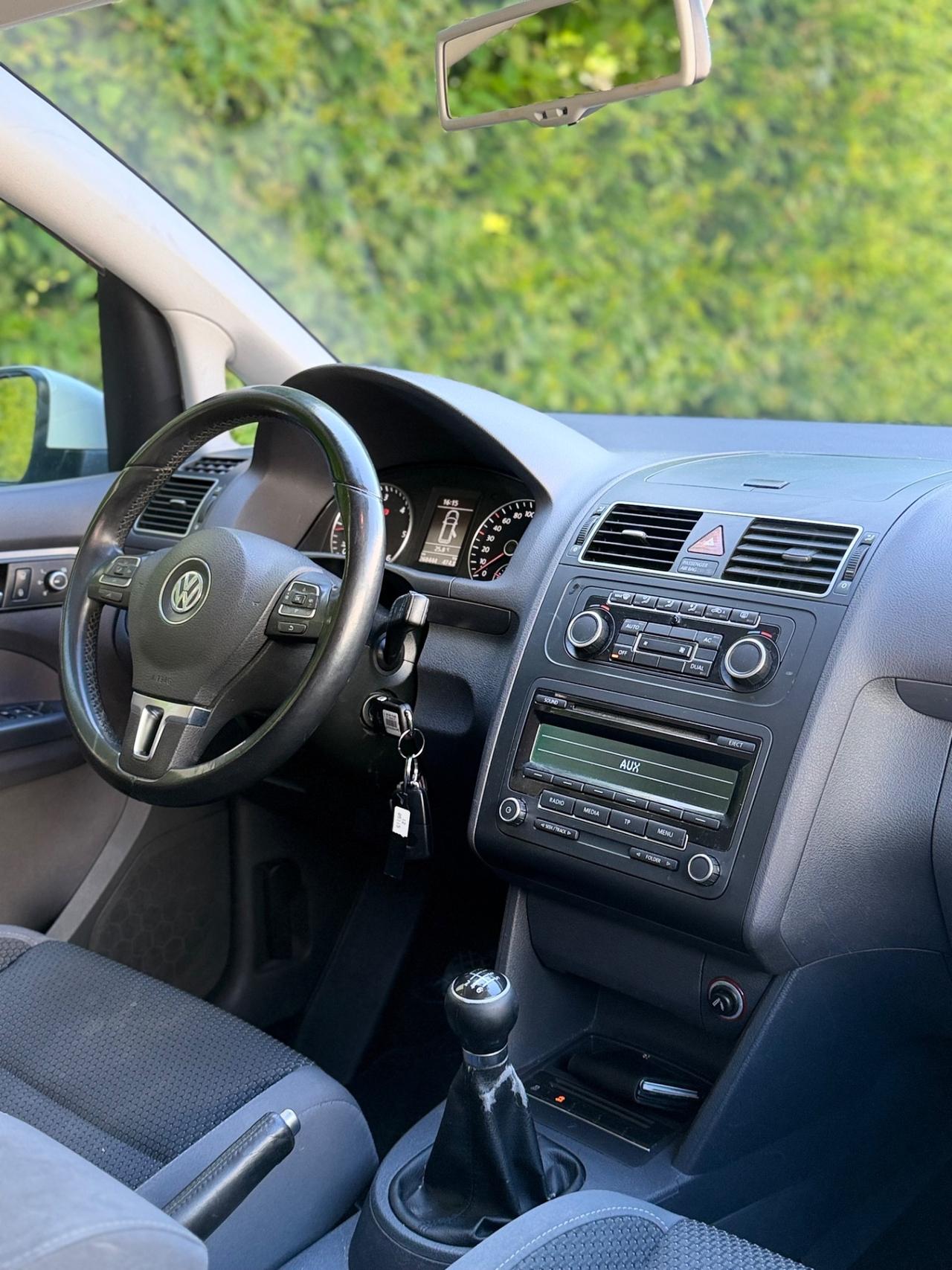 Volkswagen Touran 1.6 TDI 105cv 7 POSTI