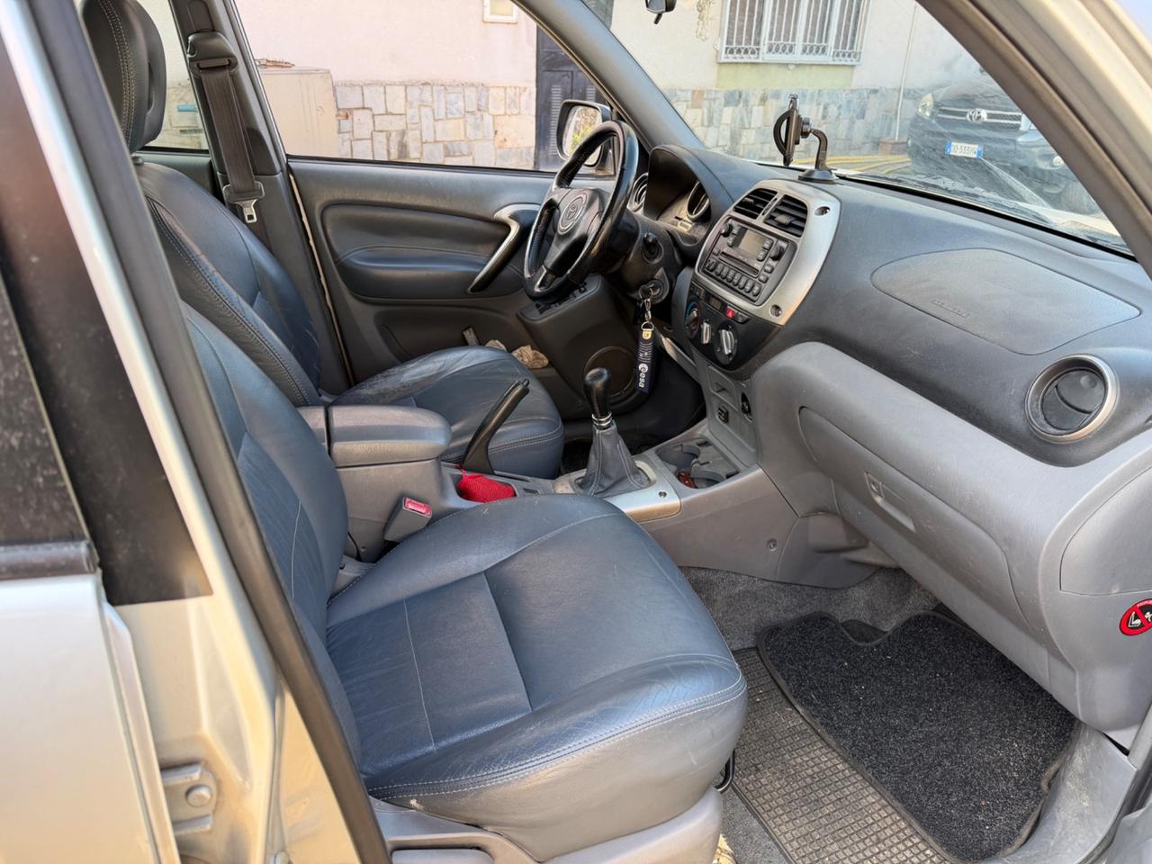 TOYOTA RAV4 2.0 16V BENZ-GPL 2032 4X4 UNI PROP