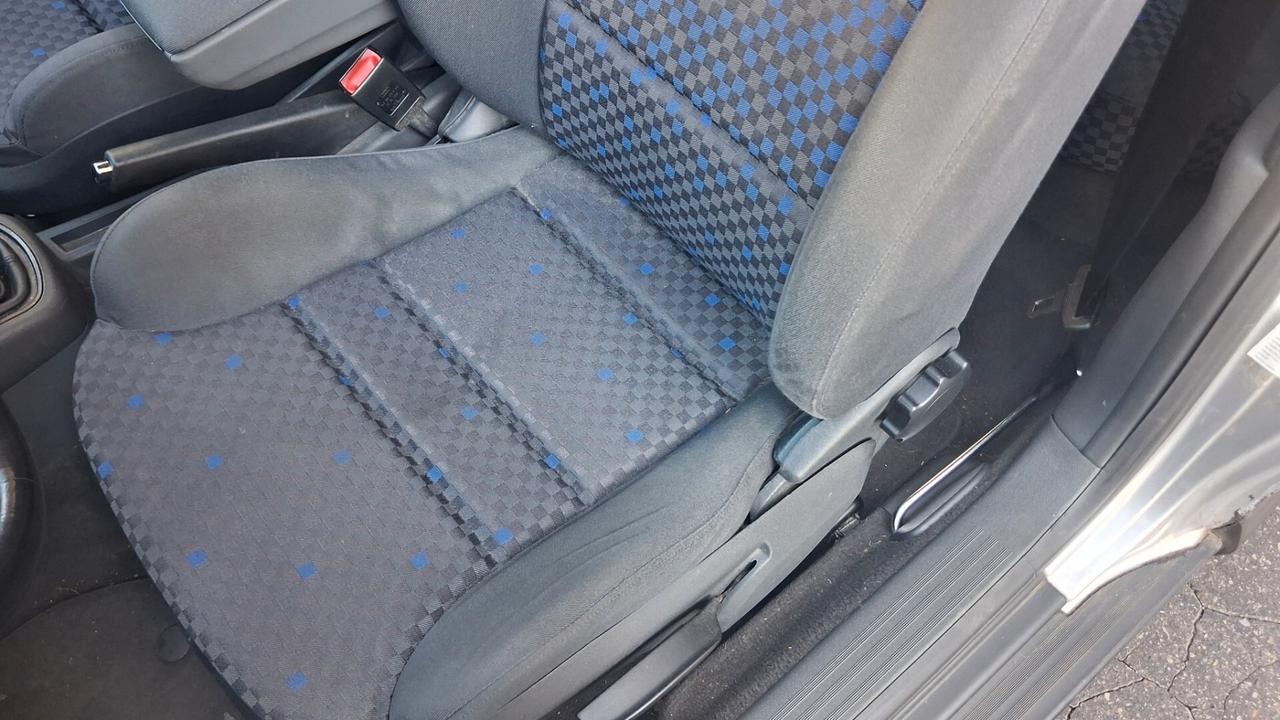 Audi A3 1.8 20V cat 3p. Ambiente