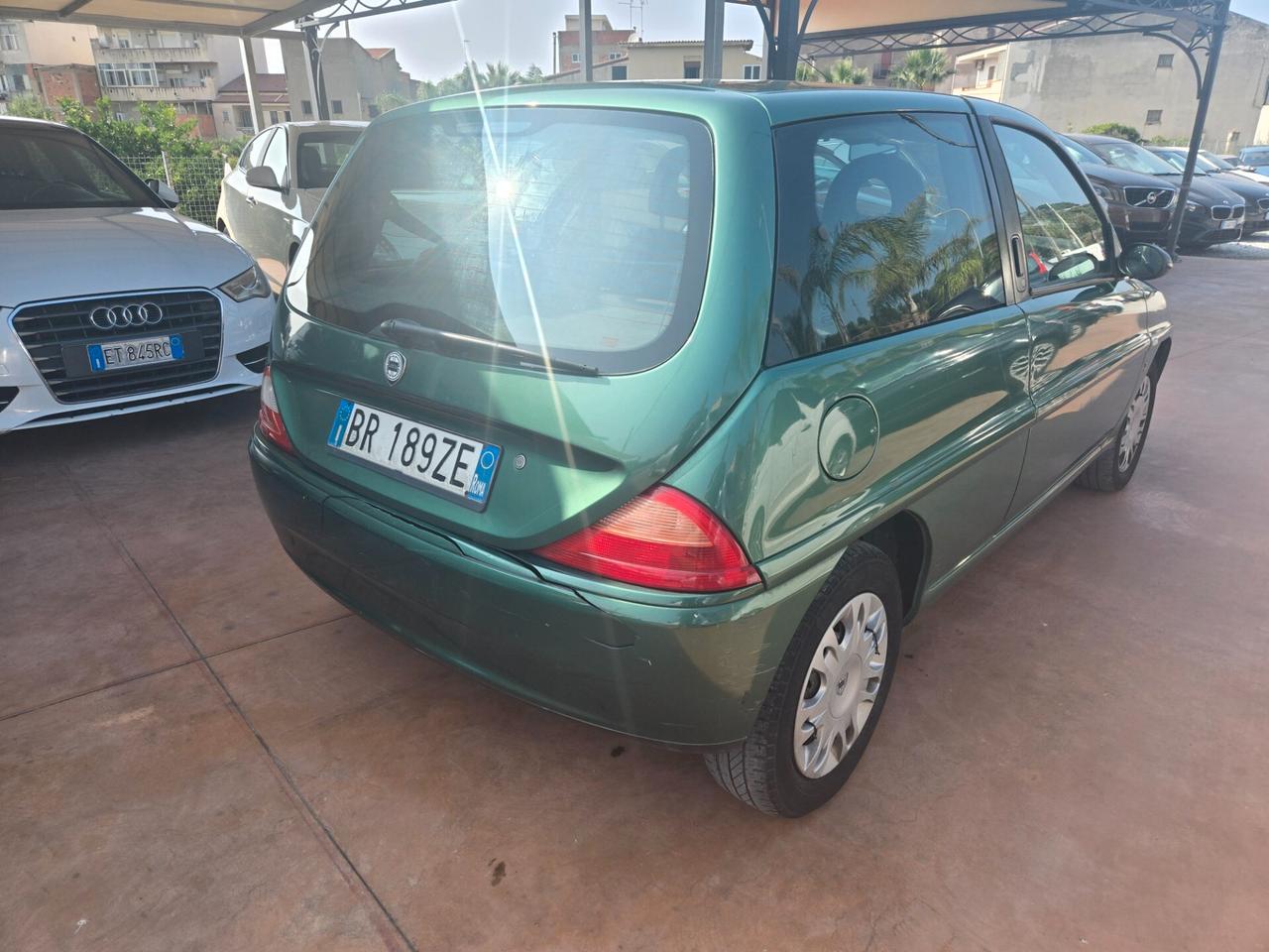 Lancia Y 1.2i 16V cat Elefantino Rosso