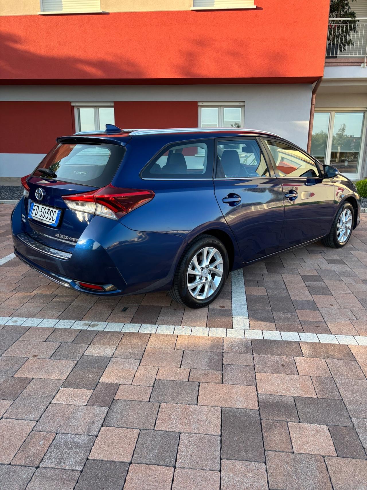 Toyota Auris Touring Sports 1.8 Hybrid Active