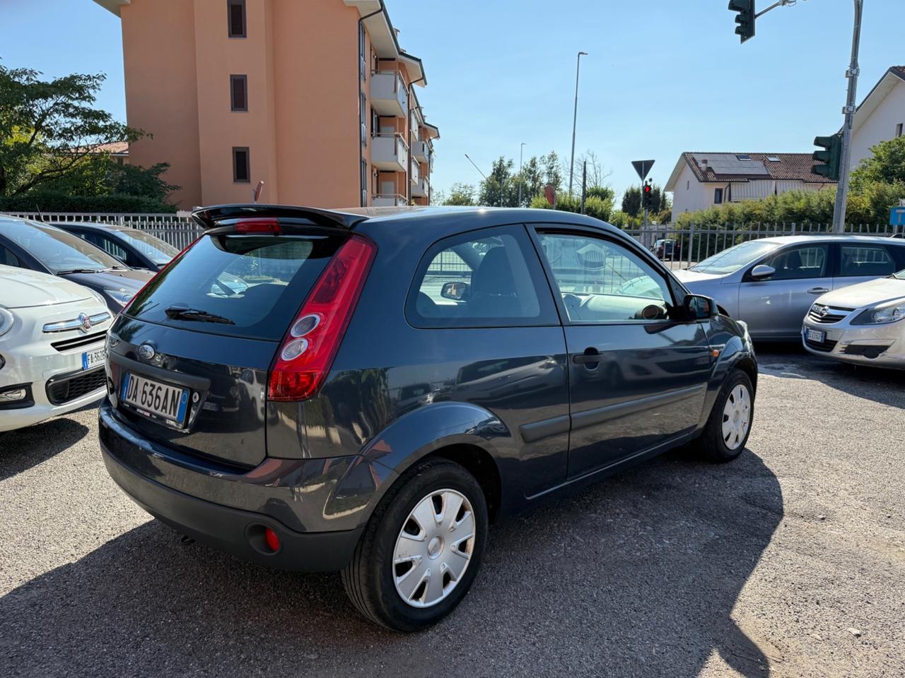 Ford Fiesta 1.2 16V 3p. Titanium