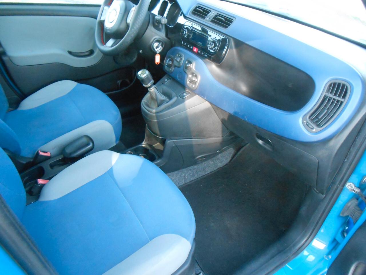 Fiat Panda 1.2 Lounge 69 cv 5 posti